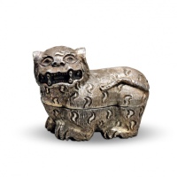  早期银虎一只，重：73g，老工，造型优美，细节清晰，海外回流，保存完好