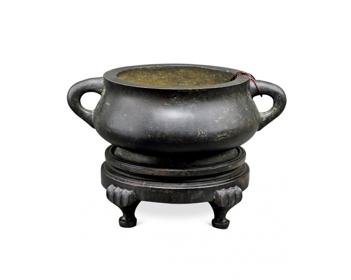  清“大明宣德年制”蚰耳炉一件，包浆熟美，闻德85（AAS2110120002002）