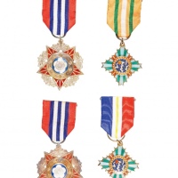  民国 陆海空军及光华奖章一组四枚