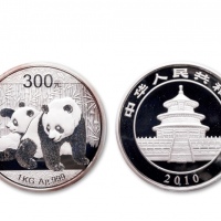 2010年熊猫纪念银币1公斤 完未流通