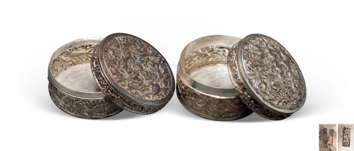  早期“牡丹花卉图”、“龙宫图”圆形银盒一对，共二件，重：105.5g，老工，图案繁复精美，五彩包浆，海外回流，保存完好