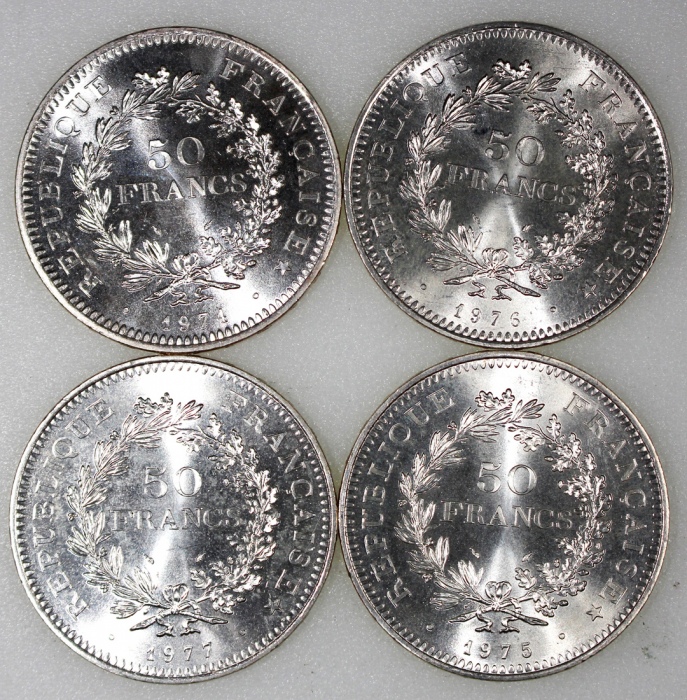  法国50法郎银币4枚一组，包括1974，1975，1976及1977年，EF至AU，带原光 France, a group of 4x silver 50 francs, 1974, 1975, 19