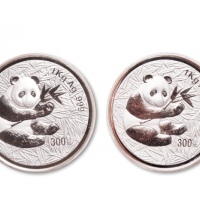  2000年熊猫纪念银币1公斤一组2枚 完未流通