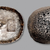  清“光绪年·全兴隆”十两银锭一枚，重：360g，打制清晰，字戳完整，铸造规范，原味深色包浆，应为西南地区贸易用银，少见，完全未流通品