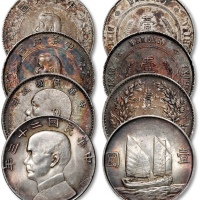  民国三年袁世凯像壹圆银币一枚、1927年孙中山像中华民国开国纪念币壹圆银币二枚、二十三年孙中山像壹圆银币一枚，共四枚，整体图案清晰，醇厚原味酱彩老包浆，状态自然，极美至完全未使用品