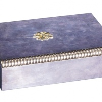  民国 “兰花御纹章”卡地亚银匣一件