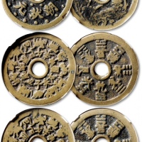  清“状元及第一品当朝”背“寿喜”花钱一枚、“十二生肖”背“八卦”花钱二枚，共计三枚，直径分别为：44.8mm、45.6mm、45.8mm，分别为公博 美75、美78、美80<br>（111495195