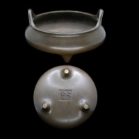  清铜制冲耳炉止宝款 