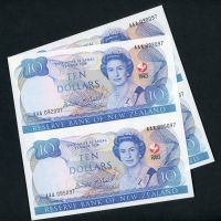  1990年纽西兰拾圆连体钞两套，AAA版，均全新（2） Reserve Bank of New Zealand, two uncut sheet of $10, ND (1990), prefixes