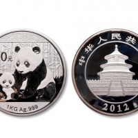  2012年熊猫纪念银币1公斤 完未流通