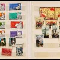  老纪特新票一本约250枚