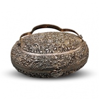  早期“喜上梅梢图”镂空银制提盒一件，重：566g，老工，图案繁复精美，海外回流，保存完好