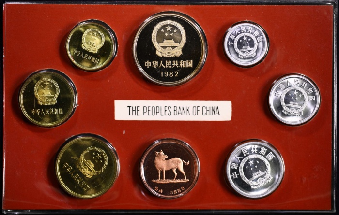  1982年精制套装流通硬币