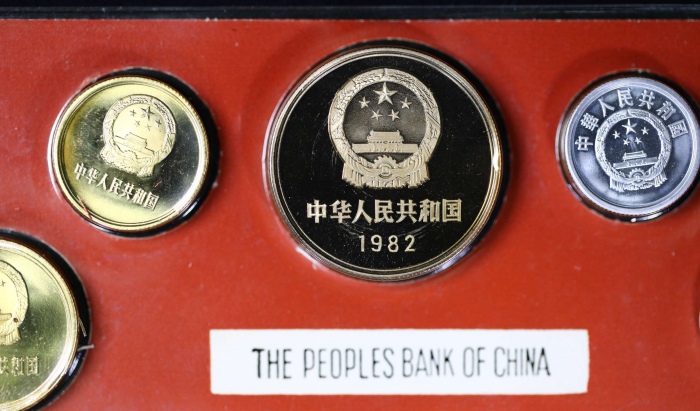  1982年精制套装流通硬币